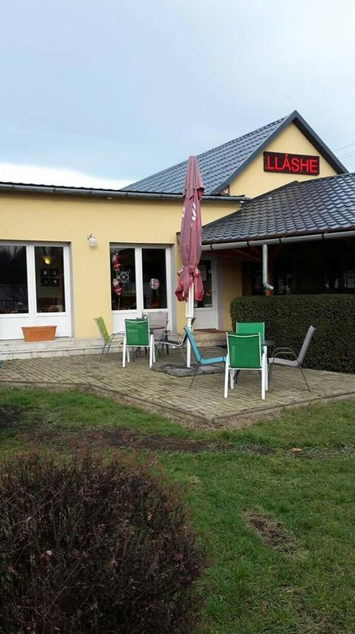 Grill Terasz Etterem Es Szallashely Mezokovesd Luaran gambar